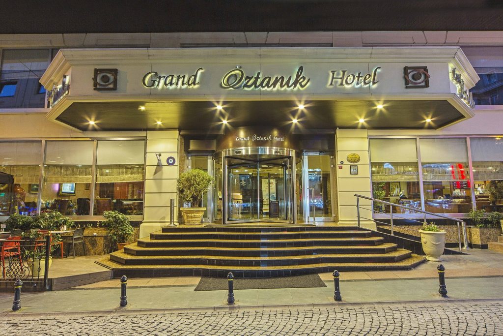 هتل گرند اوزتانیک استانبول ترکیه